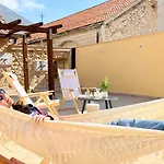 Гостевой дом La Terrazza Di Maddalena Cisano sul Neva