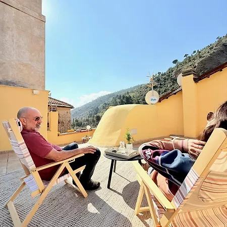 게스트하우스 La Terrazza Di Maddalena 3*