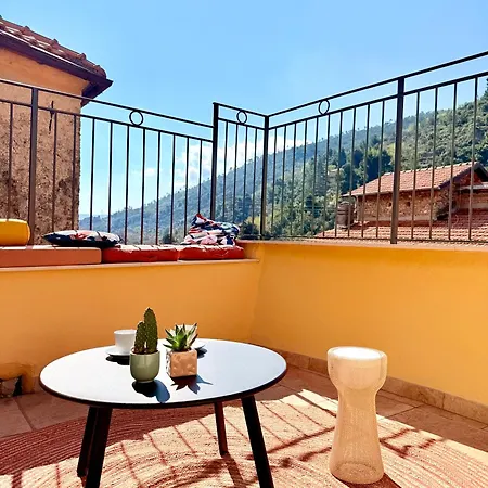 La Terrazza Di Maddalena 게스트하우스 Cisano sul Neva