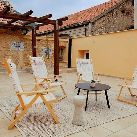 La Terrazza Di Maddalena Cisano sul Neva